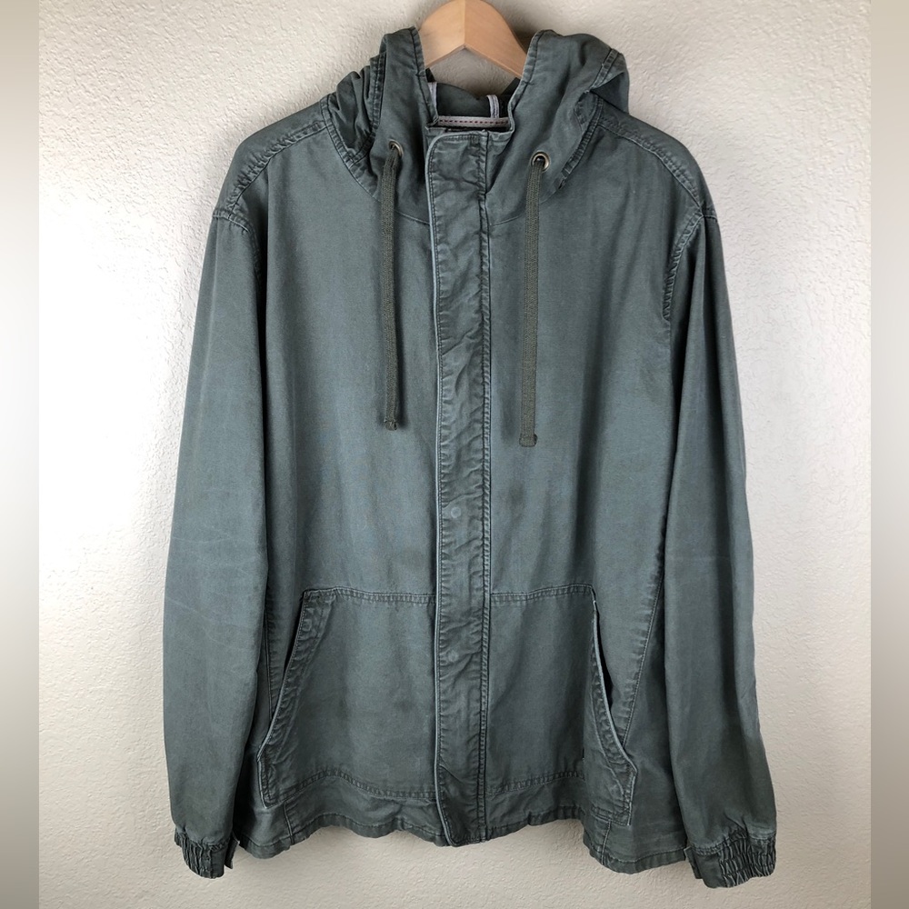 Lee Cooper 1908 East London Authentic Heritage Camo Green Jacket. Size- XL/L